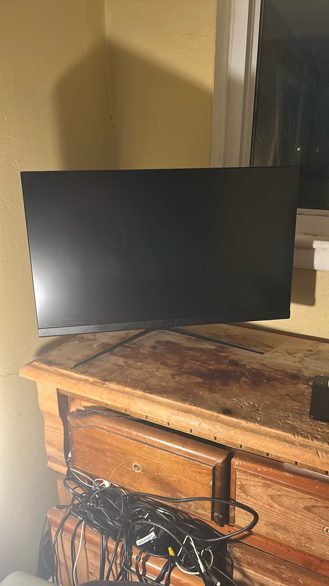 Msi optix g272 Esports gaming ips monitor 27 Inch