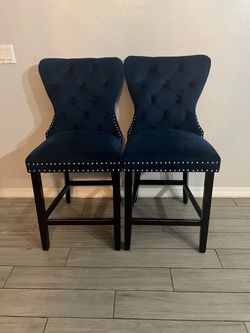 Velvet Bar Chairs Set of 2, 27" Counter Height Bar Stools with Button Decor, Solid Wooden Legs, Blue Modern Upholstered Bar Stools for Kitchen, Pub