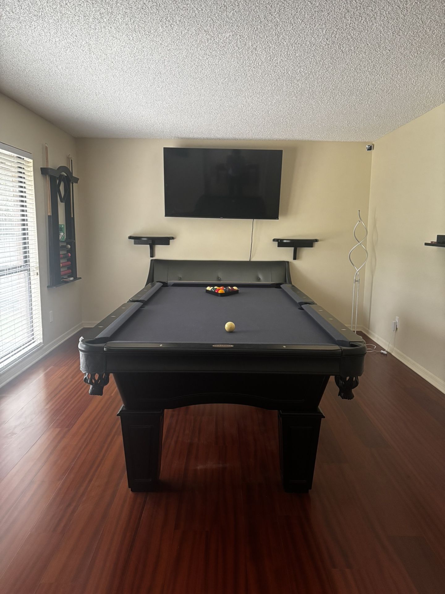 8.5-Imperial Pool Table With Blue Felt And Marching Accessories