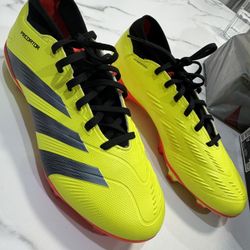 Adidas Predator (size) 8
