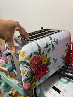 Pioneer woman toaster