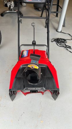 Snow thrower