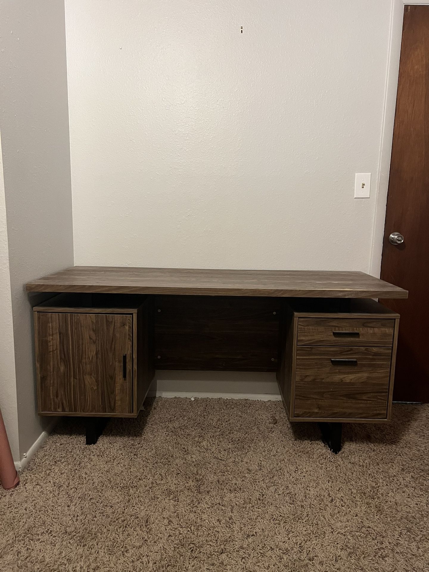 Large Desk