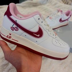 Air Force 1 Valentine's Day Size 7