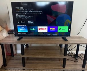 $40 (LIKE NEW & Factory Reset) SMART Toshiba 32” Fire TV (2025 Model) – Like New