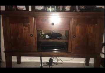 Tv hutch