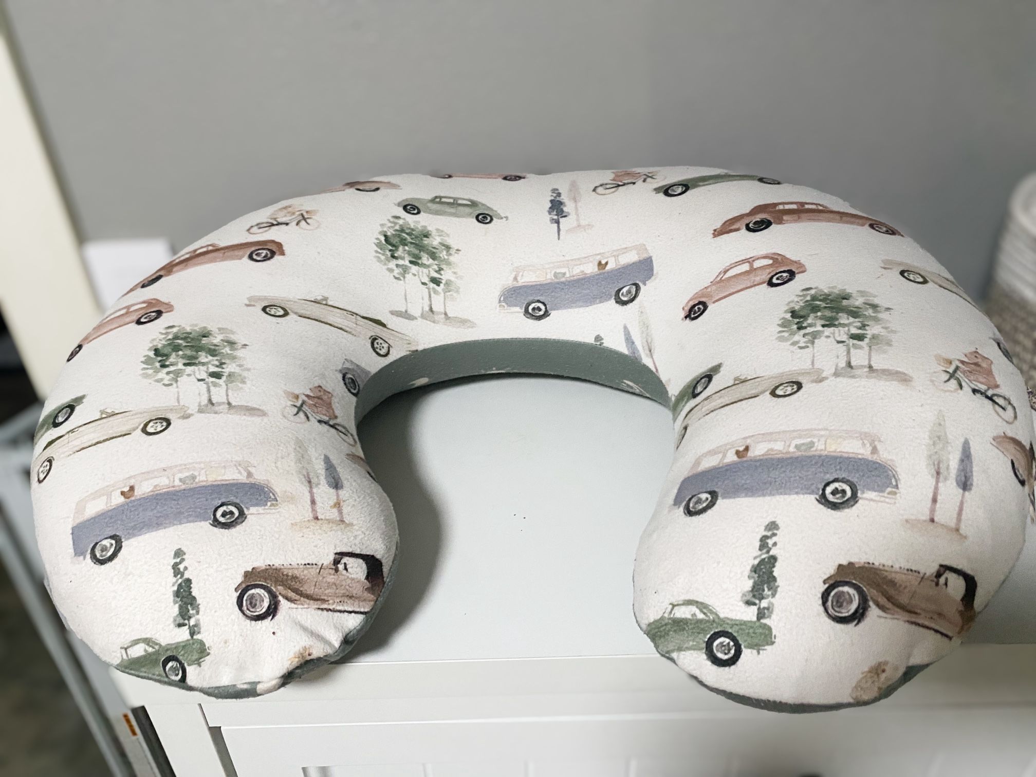 Nursing pillow