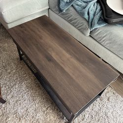 Lift Top 4 Leg Coffee Table