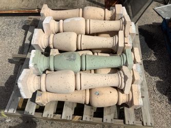 32 in. Concrete Pillars
