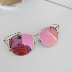 Kpop Style Korean Made Polarized Sunglasses In Gold/Pink