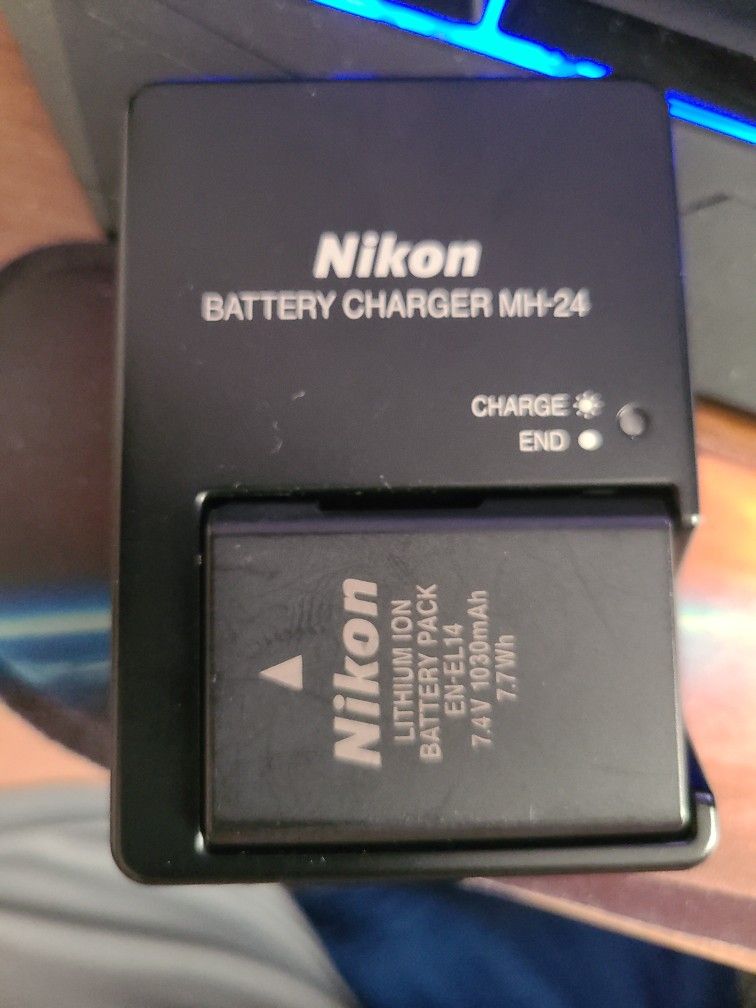 Camera Battery/ Charger