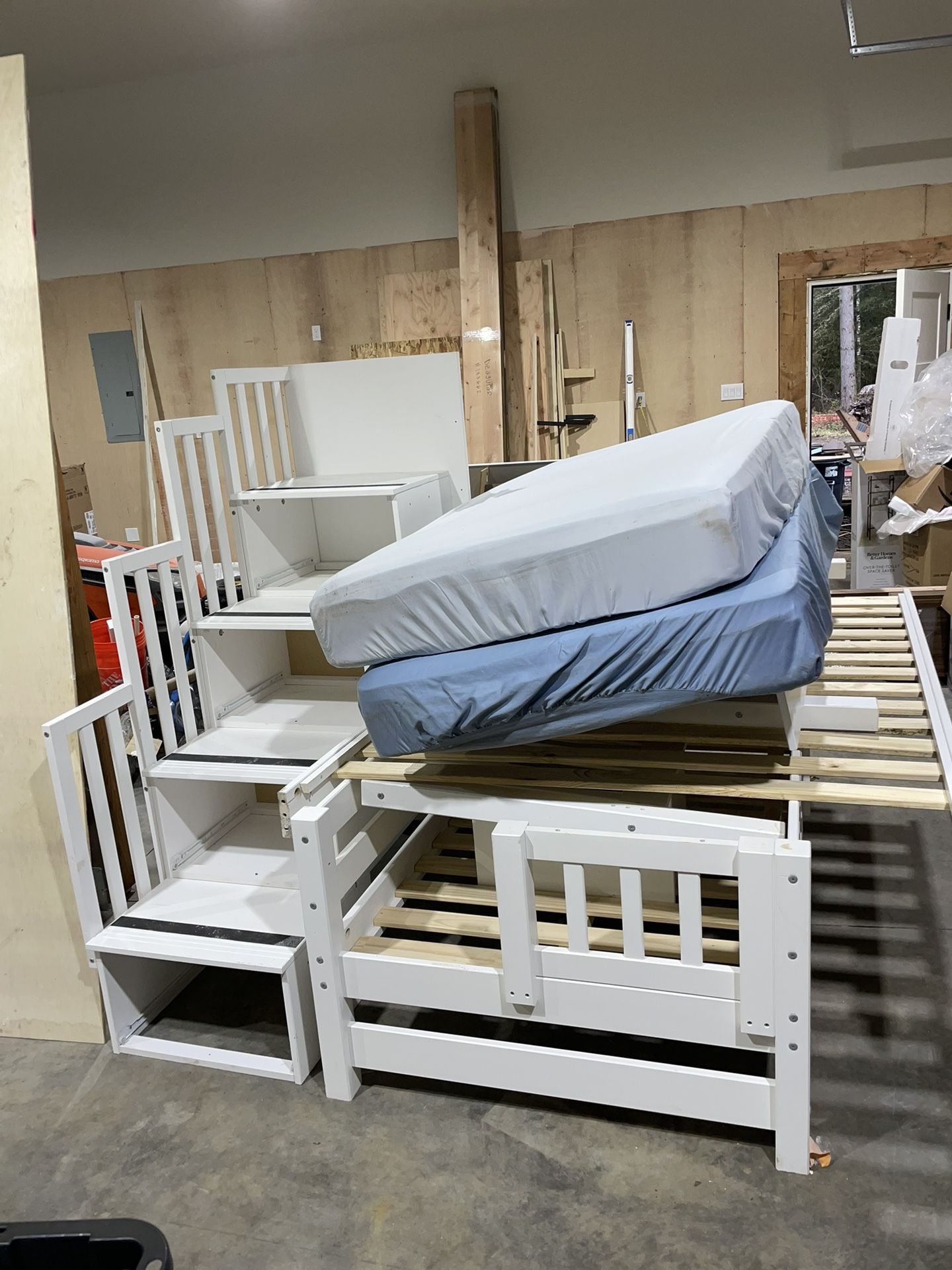 Twin Over Full Bunk Bed With Pull Out Trundle 