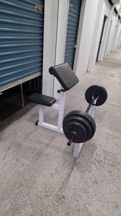 Preacher curl station gym w 80lbs + bar - Can deliver