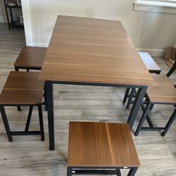 7 Pieces Dining Table Set With 6 Tools 