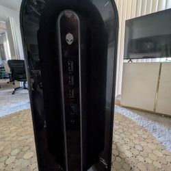 Alienware Aurora R10
