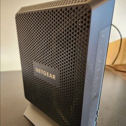 Netgear C7000v2 Cable Modem Router Combo