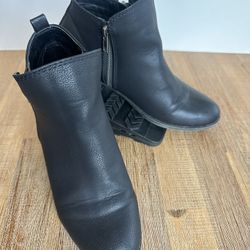 Madden Girl Black Ankle Boots