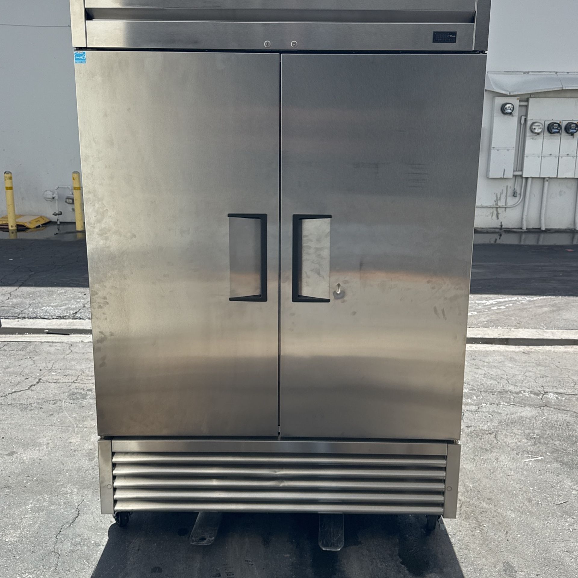True 2 Door Freezer