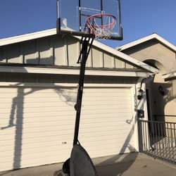 Basketball portable hoop - Spalding 10ft (can go down to 7ft 6in)