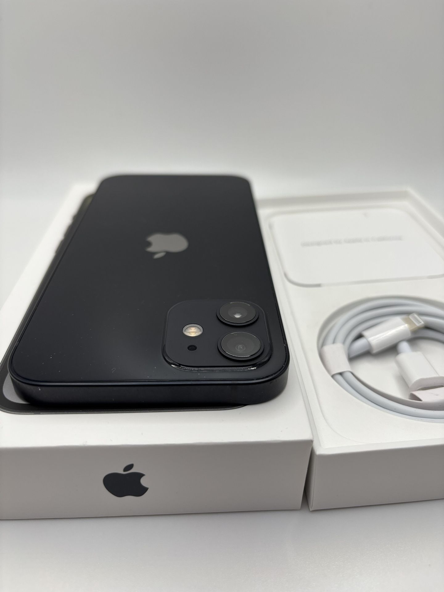 iPhone 12 64gb unlocked for any carrier iPhone is in brand new condition Everything works perfectly Battery health 93% ++++++spanish++++++ iPhone 1