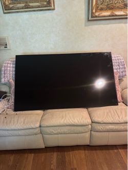 65 inch Vizio TV - works great