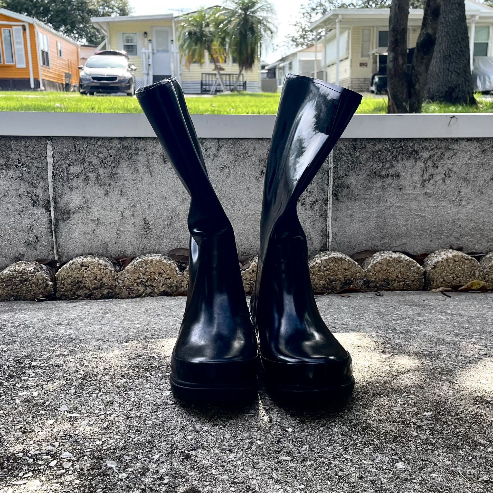 COACH Peace Boots - Black - Waterproof - Size 8 - Logo - Wool Liners