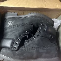 Black Timberlands Size  8 Mens $100 (brand New ) Need gone Asap