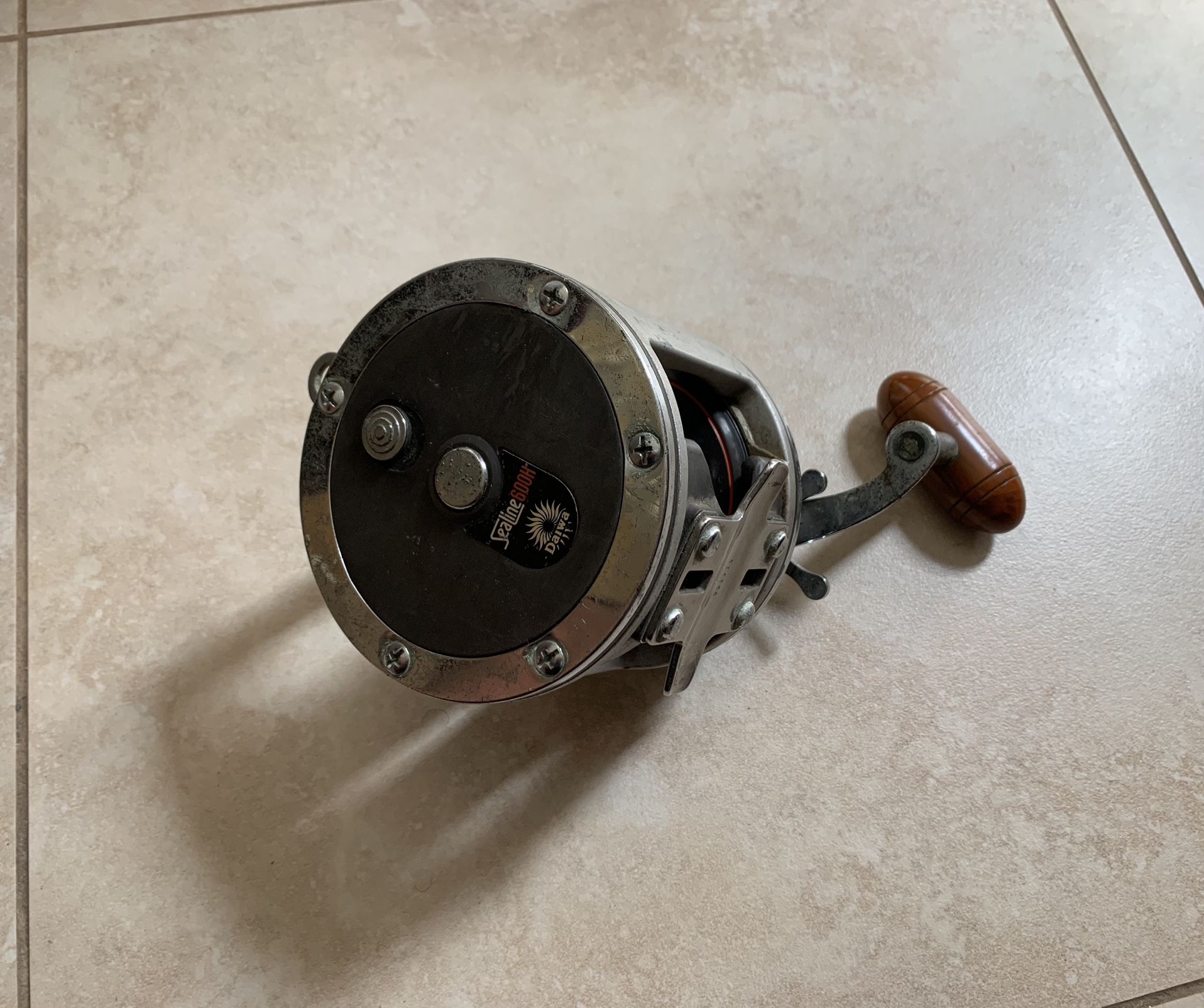 Daiwa Sealine 600H Conventional Fishing Reel, Made In Japan for