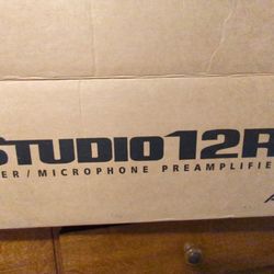 Alesis Multi mix 12R Rack mount 