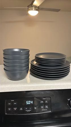 Set of Plates and Bowls