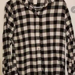 Womens Long Sleeved Buttondown Shirts