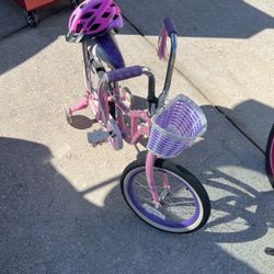 Schwinn Bloom Girls Bicycle With Helmet. 