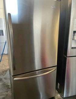 Amana Bottom Freezer Stainless Steel