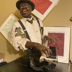 Vintage Black Pianist Statue - Special Collector’s Edition