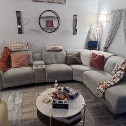 Living Room Sectional ( Best Offer)