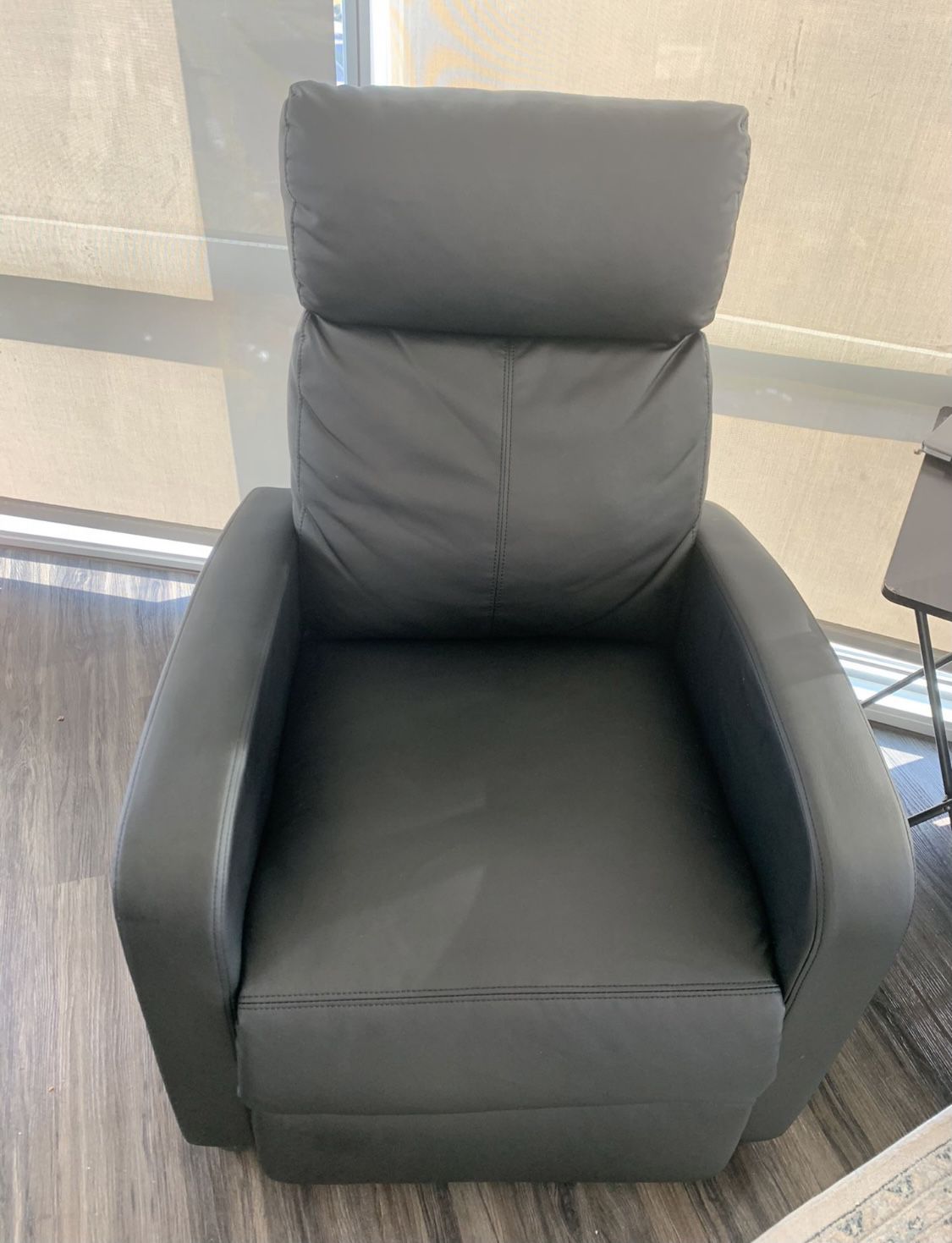 Recliner Chair $40