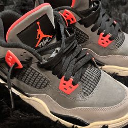 Jordan 4s