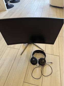 Gaming monitor and headset