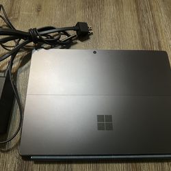 Microsoft Surface Pro 11th 2076 Snapdragon X