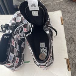 Vans Sk8-Hi Tapered Love Letters Black/True White WMNS sneakers