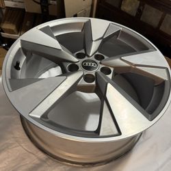 Audi Sport OEM 19” Rims From Q5 SQ5 2024  80A601713F