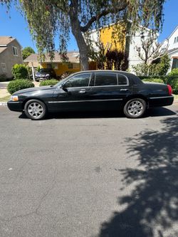 2011 Lincoln Town Car
