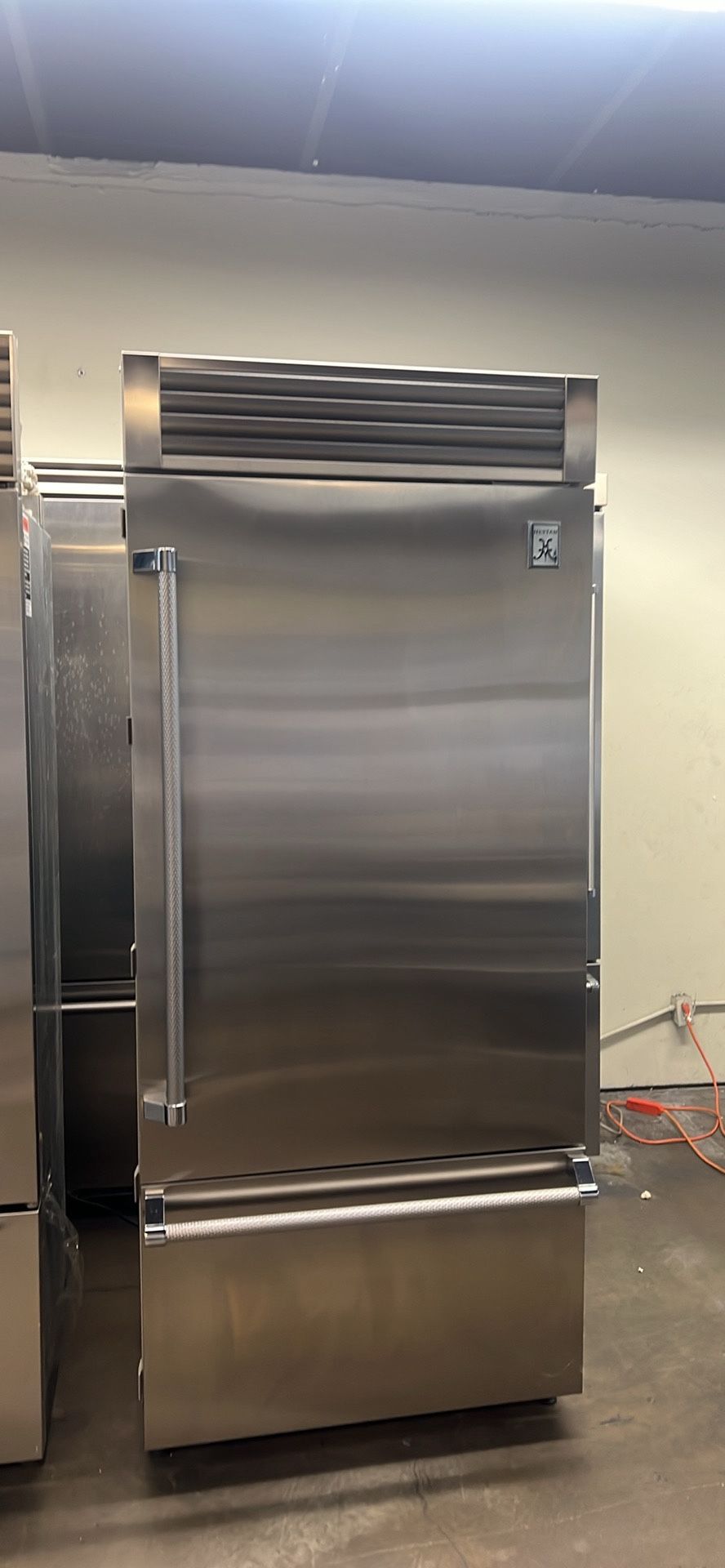 HESTAN 36”WIDE BUILT IN STAINLESS STEEL BOTTOM FREEZER REFRIGERATOR 