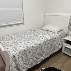 Twin Size Bed 