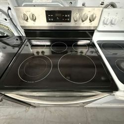 Frigidaire Stove