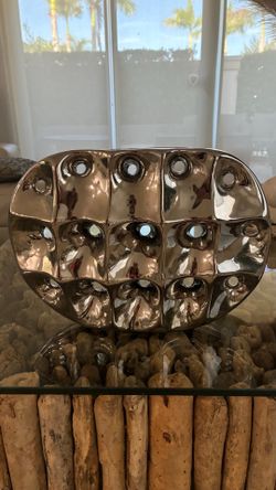 Beautiful decor, silver in perfect condition