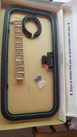 T660 windshield frame