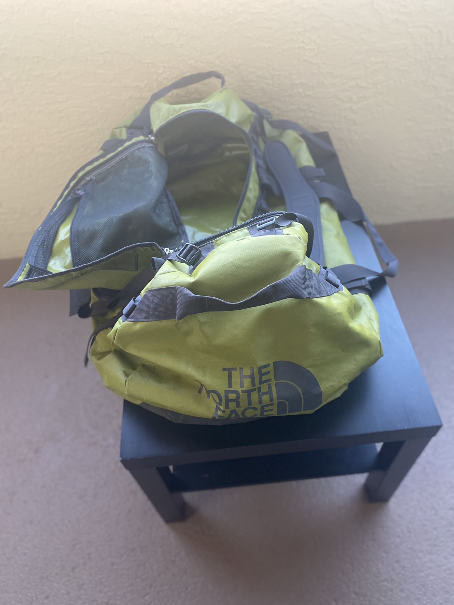 The North Face Base Camp Duffel Packable Travel Suitcase Backpack Green
