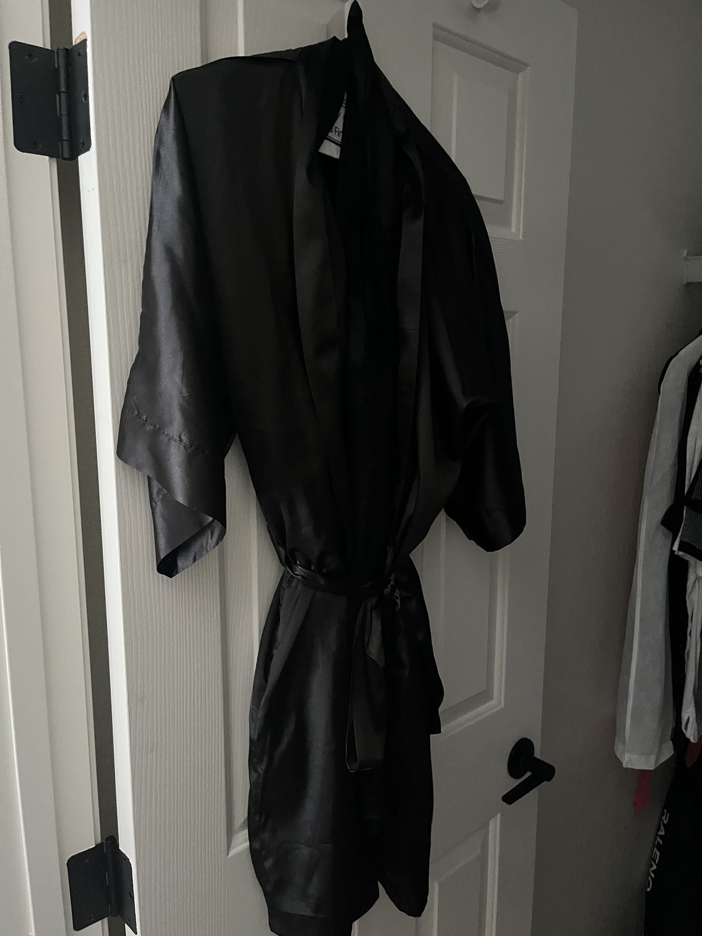 Black Satin Victoria's Secret Robe Size Small/ Medium 