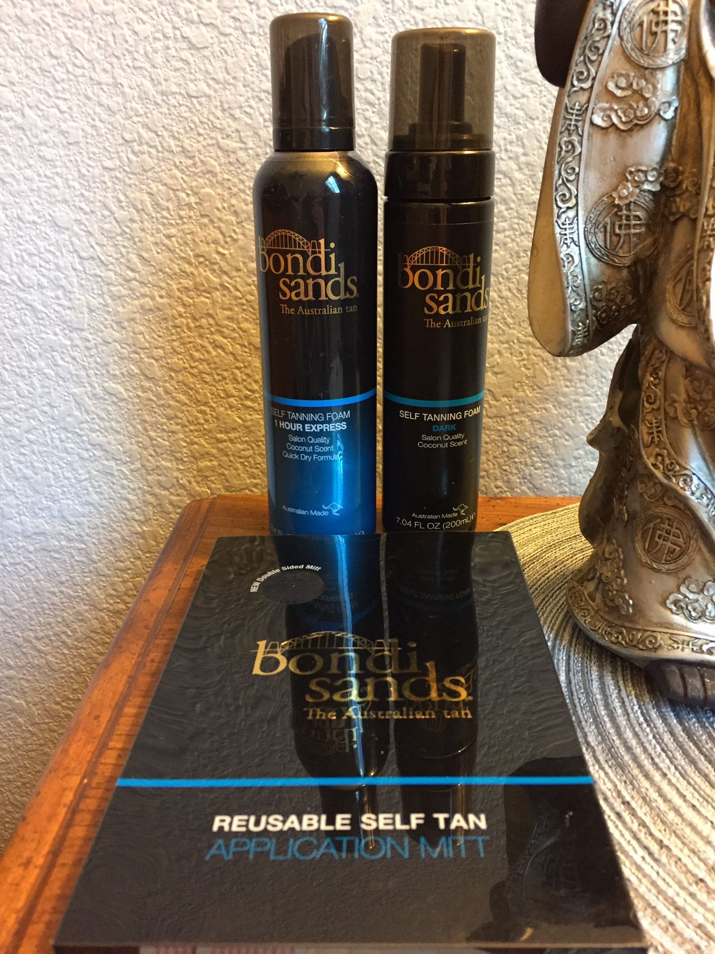 Bondi Sands Self Tanning Foam and Application Mitt